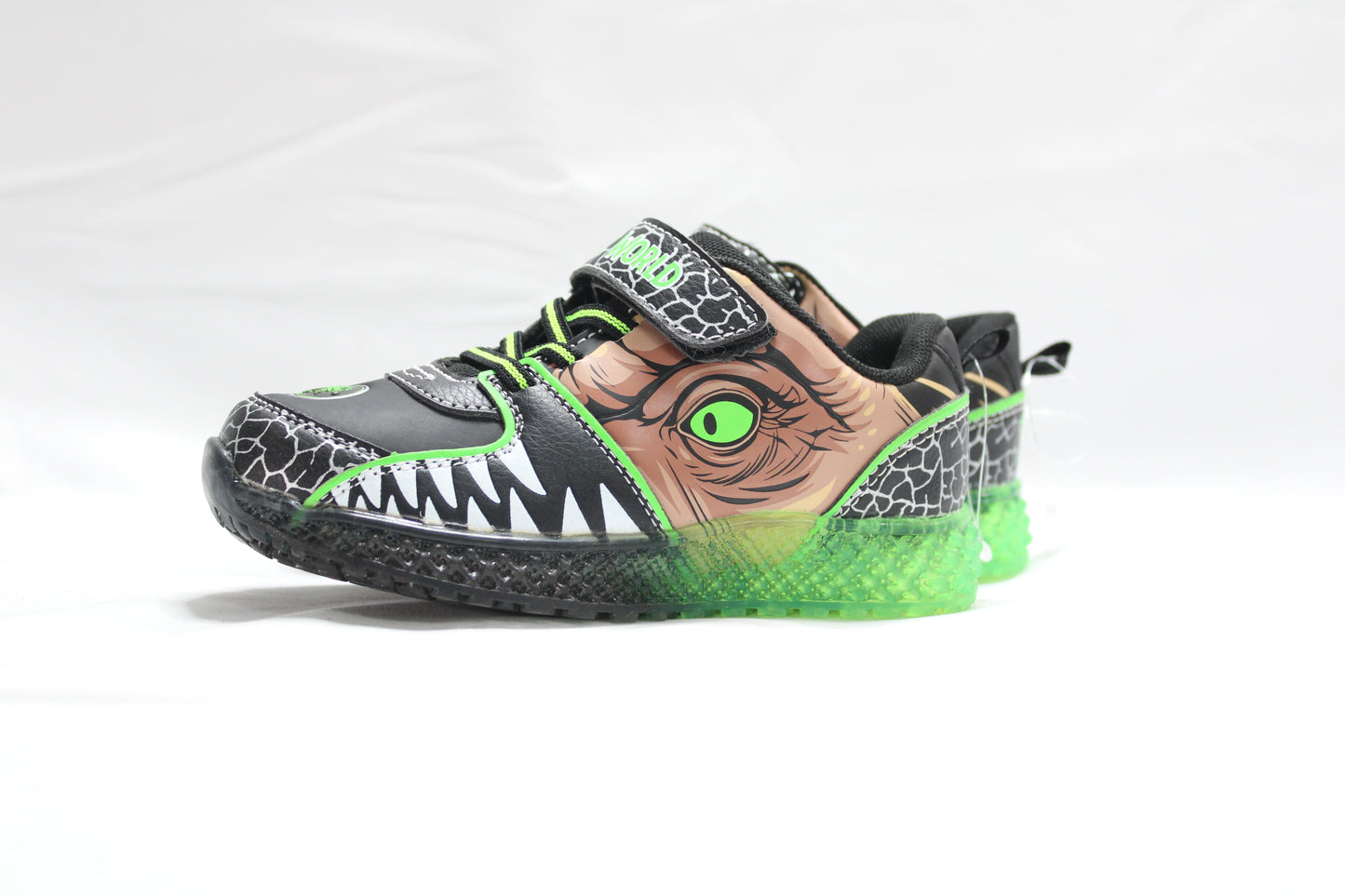 YOUTH  ATHLETIC JURASSIC WORLD size 13