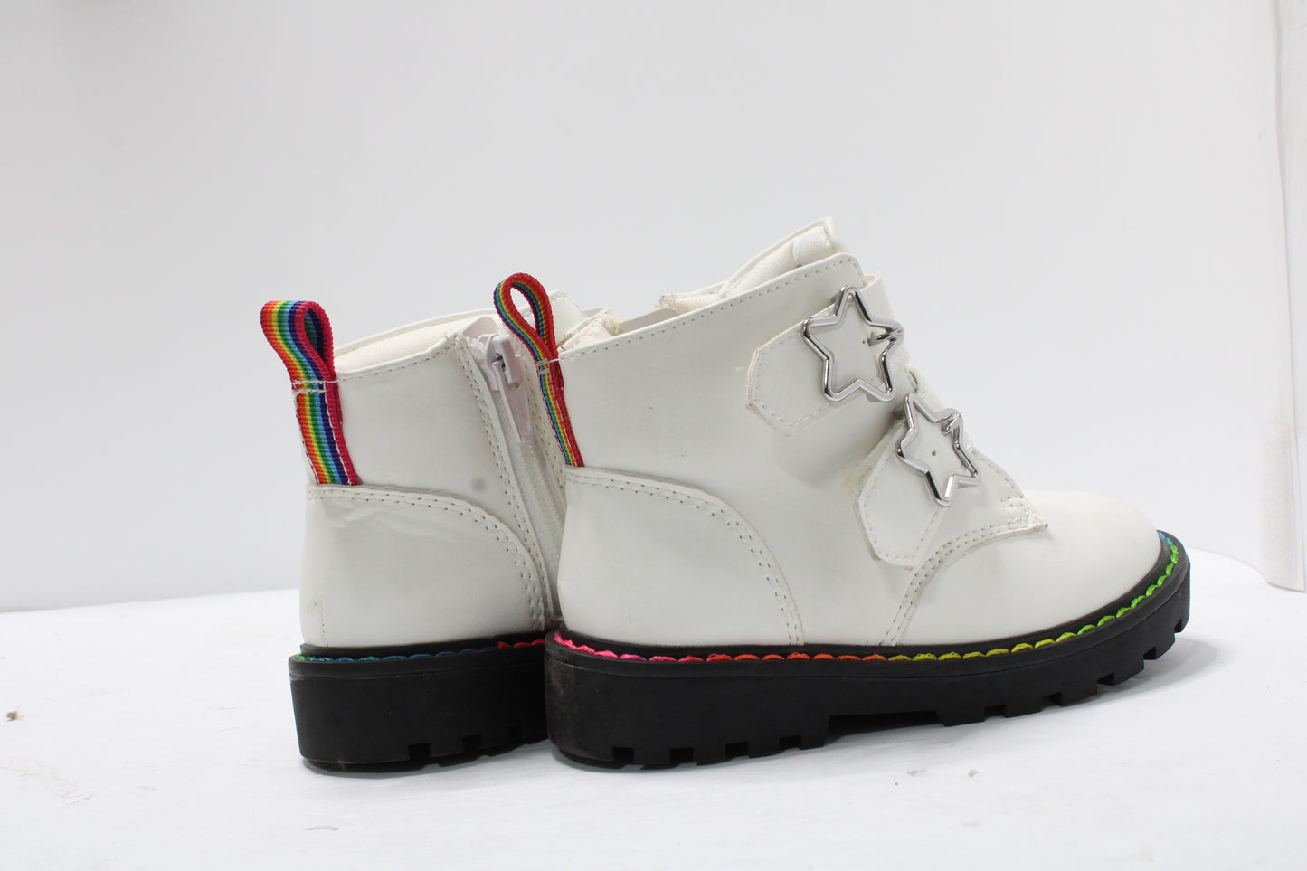 KIDS WHITE BOOTS